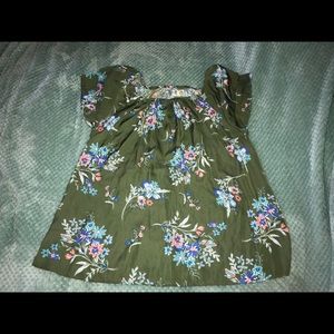 Women’s Green Floral Print Silky Satin T-Shirt!